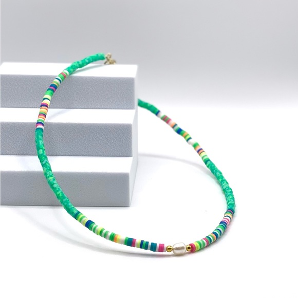 NEW….. Heishi Beaded with Genuine Freshwater Pearl Necklace - Picture 11 of 13